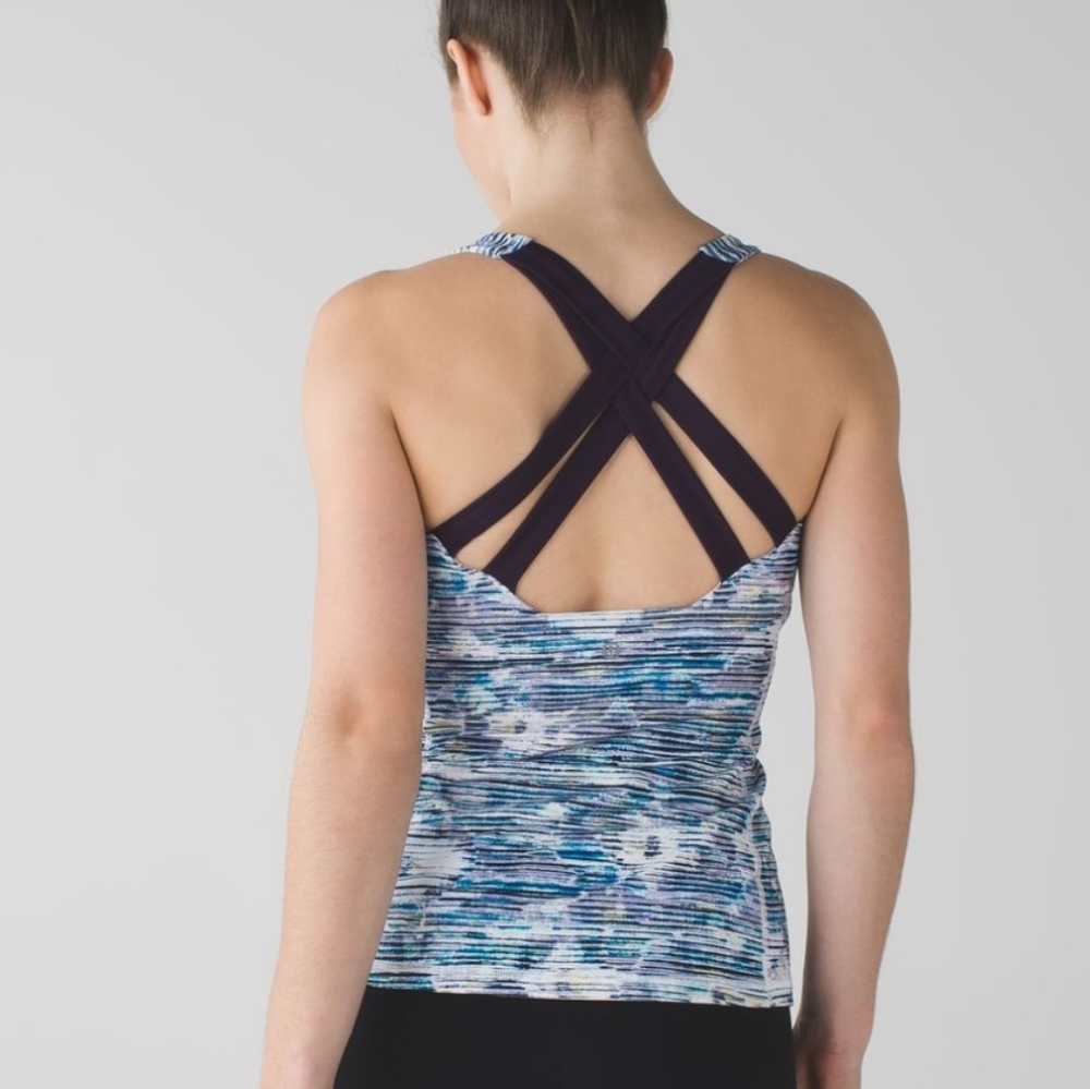Lululemon Enhearten Tank Blurry Belle Deep Zinfandel Size 8